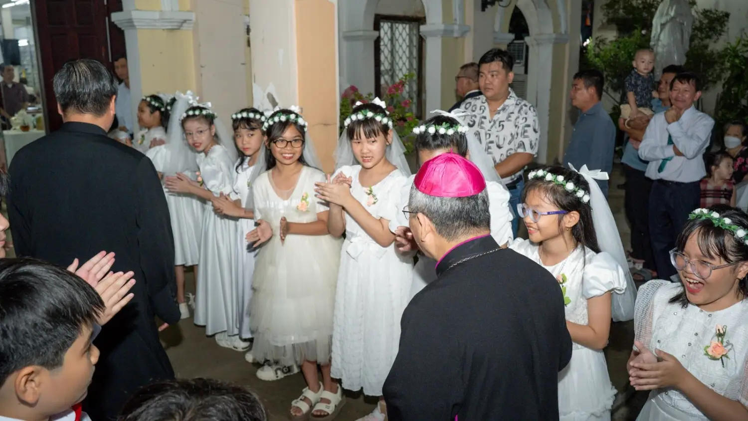 Thánh Tích Thánh Piô Năm dấu đến với Giáo xứ Thánh Martino de Porres – hạt Gia Định