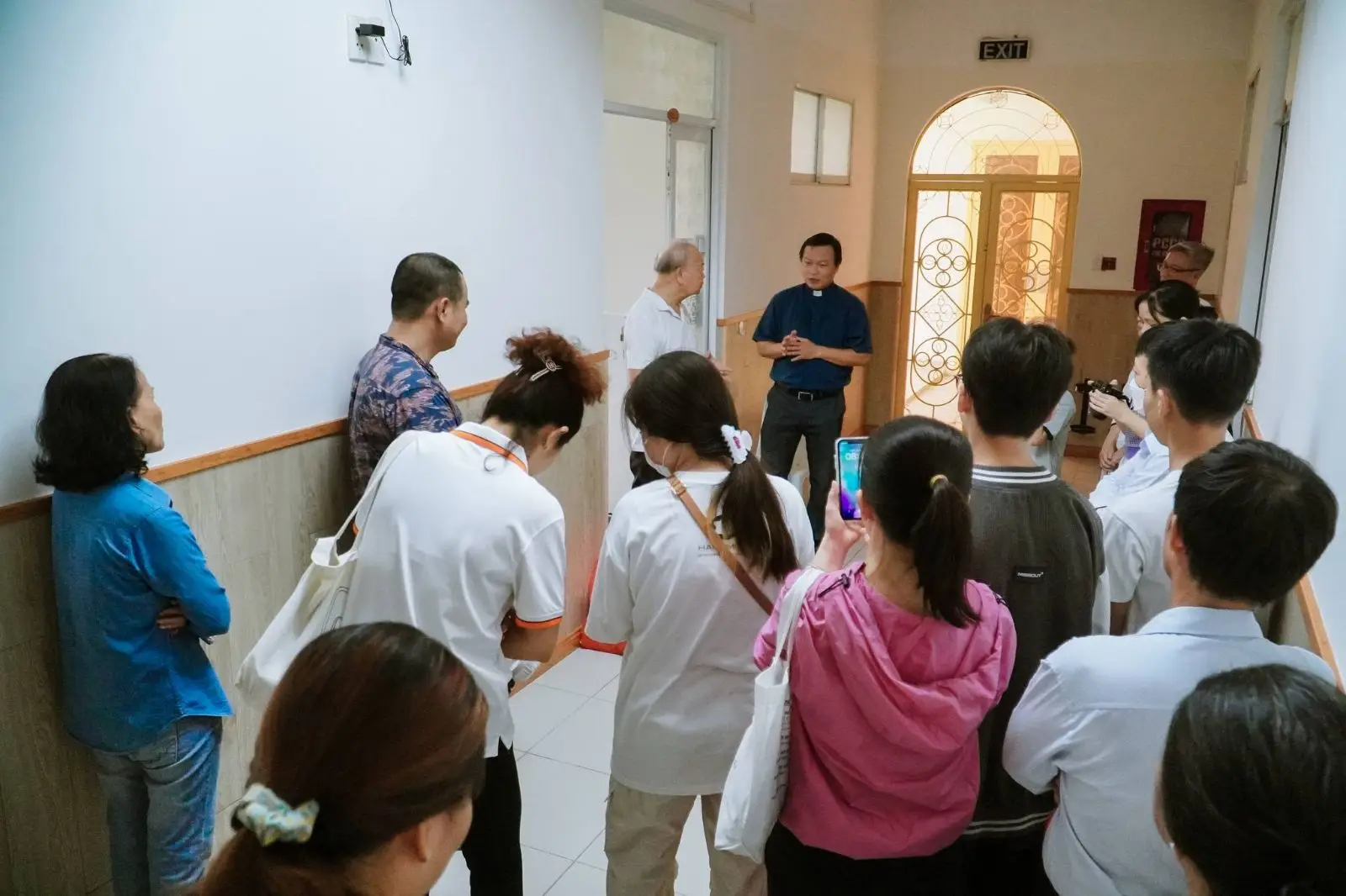 Ban Thường Vụ thăm và tặng quà 16 Cha hưu dưỡng ngày 22.06.2024 28 Ban Thường Vụ thăm và tặng quà 16 Cha hưu dưỡng ngày 22.06.2024 - ảnh 27
