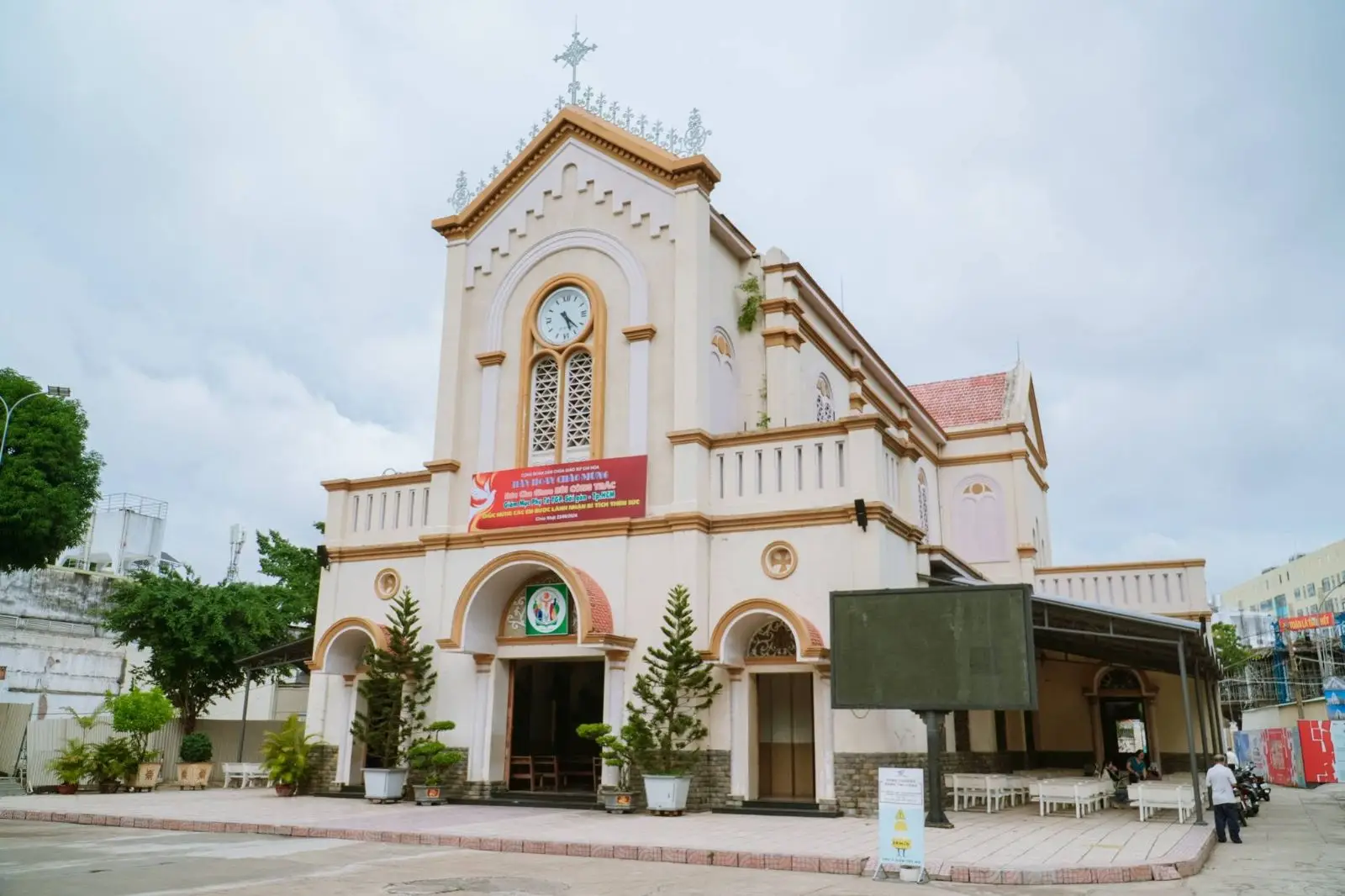 Ban Thường Vụ thăm và tặng quà 16 Cha hưu dưỡng ngày 22.06.2024 40 Ban Thường Vụ thăm và tặng quà 16 Cha hưu dưỡng ngày 22.06.2024 - ảnh 39
