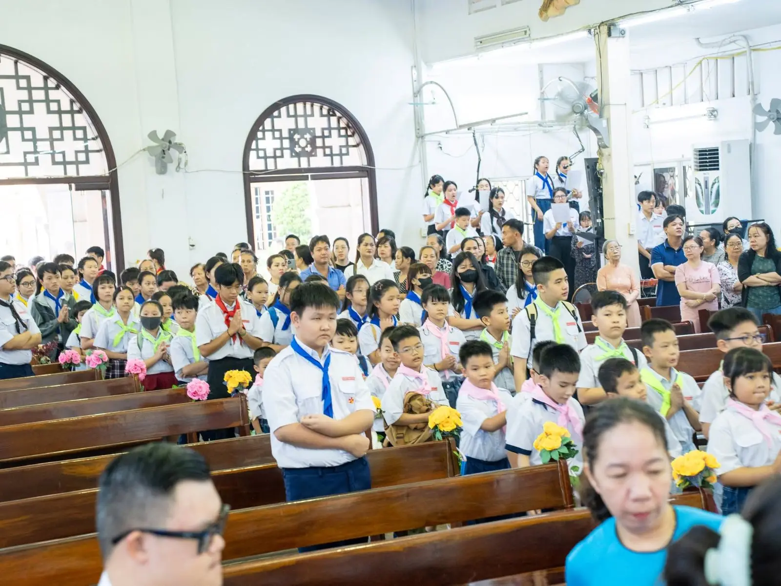 Bế giảng năm học giáo lý và đón 6 thành viên mới gia nhập Ngôi nhà Thiếu Nhi 22 Bế giảng năm học giáo lý và đón 6 thành viên mới gia nhập Ngôi nhà Thiếu Nhi - ảnh 21