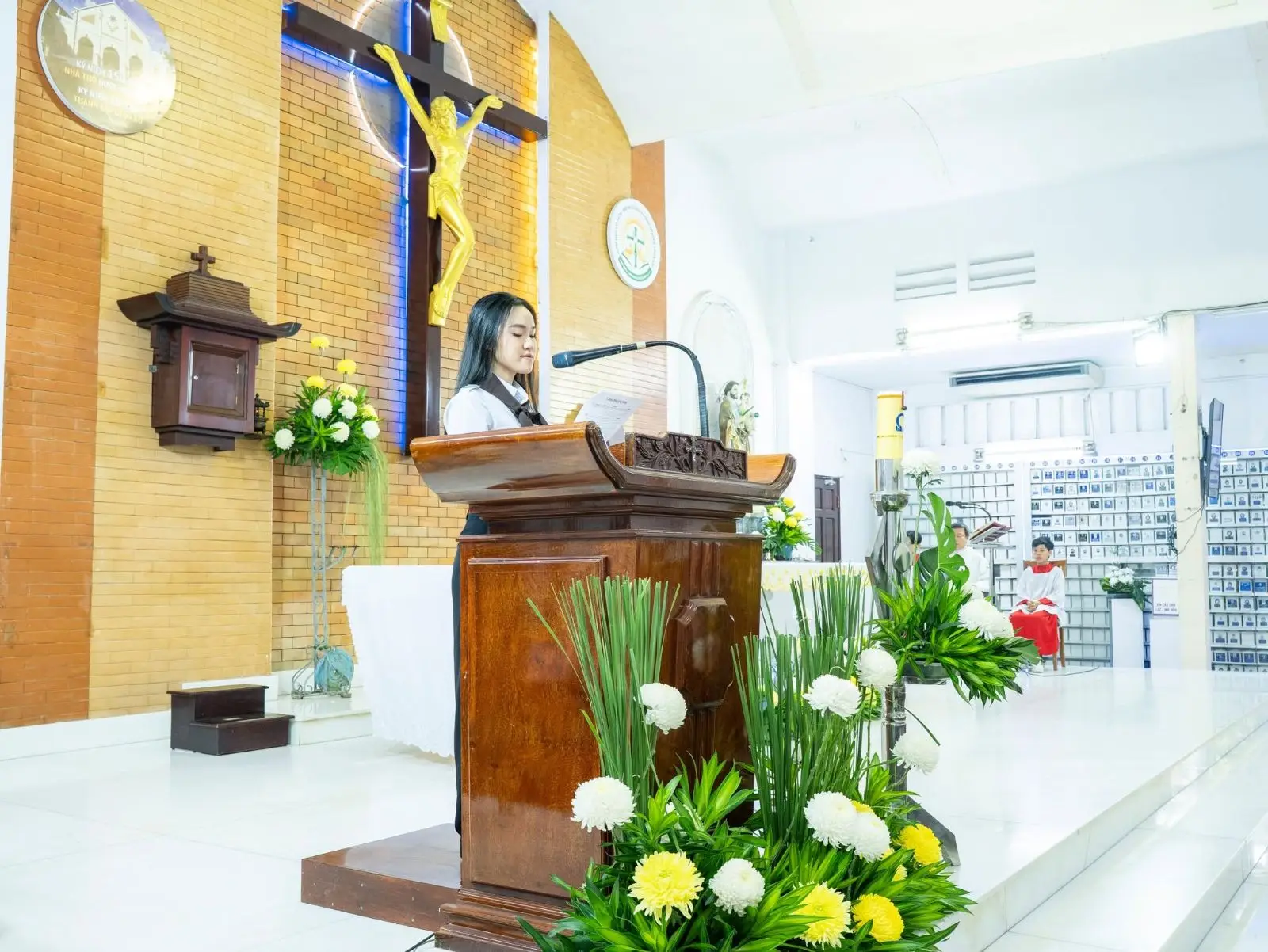Bế giảng năm học giáo lý và đón 6 thành viên mới gia nhập Ngôi nhà Thiếu Nhi 34 Bế giảng năm học giáo lý và đón 6 thành viên mới gia nhập Ngôi nhà Thiếu Nhi - ảnh 33