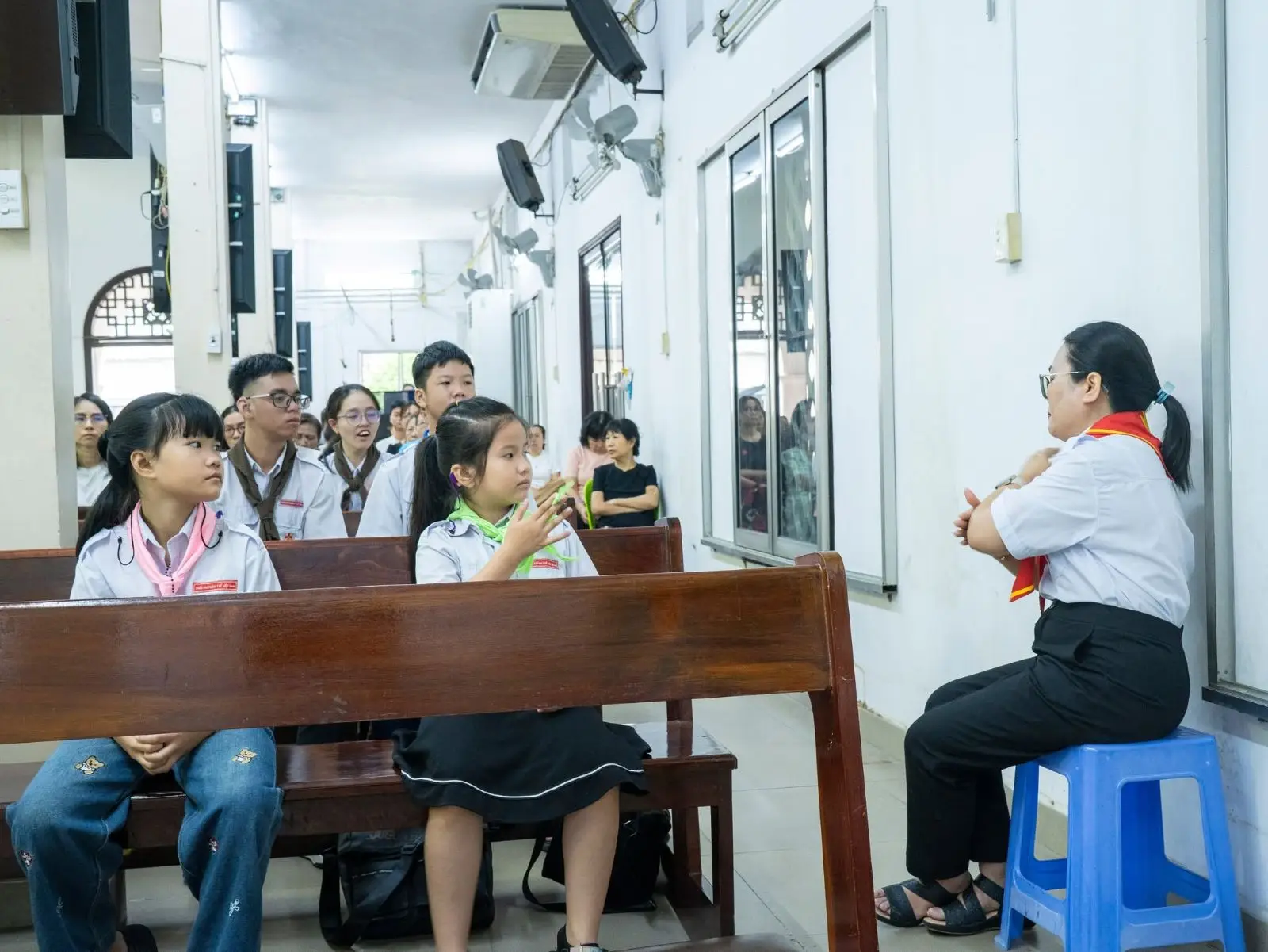 Bế giảng năm học giáo lý và đón 6 thành viên mới gia nhập Ngôi nhà Thiếu Nhi 38 Bế giảng năm học giáo lý và đón 6 thành viên mới gia nhập Ngôi nhà Thiếu Nhi - ảnh 37