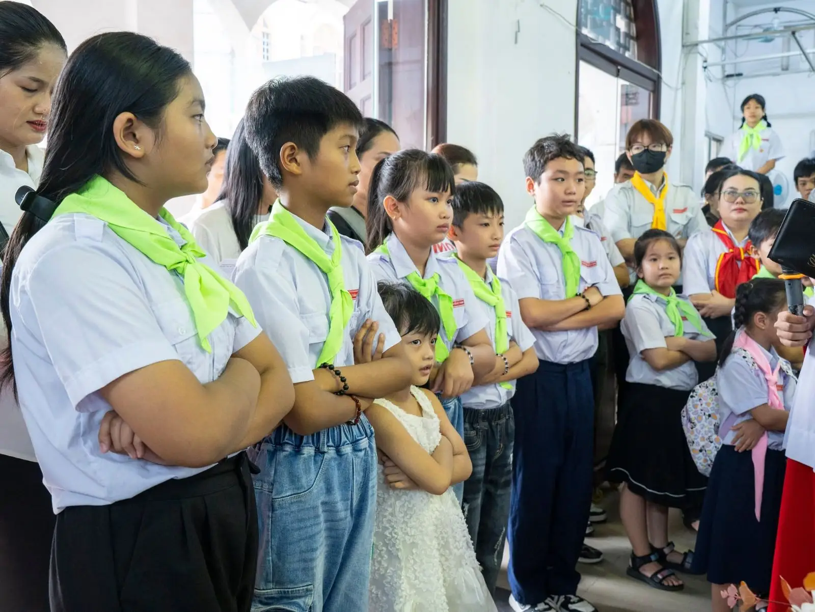 Bế giảng năm học giáo lý và đón 6 thành viên mới gia nhập Ngôi nhà Thiếu Nhi 5 Bế giảng năm học giáo lý và đón 6 thành viên mới gia nhập Ngôi nhà Thiếu Nhi - ảnh 4