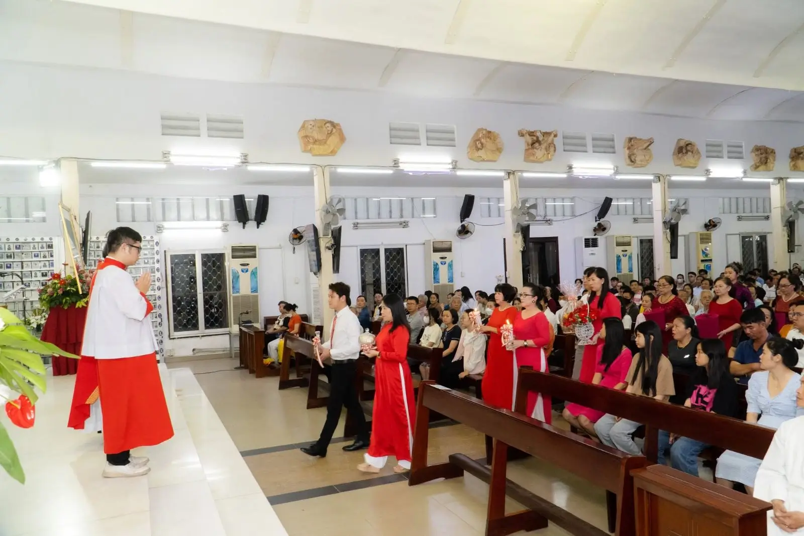 Bổn mạng ca đoàn Hiệp Nhất – lễ các Thánh Tử Đạo Việt Nam 17.11.2024 16 Bổn mạng ca đoàn Hiệp Nhất – lễ các Thánh Tử Đạo Việt Nam 17.11.2024 - ảnh 15