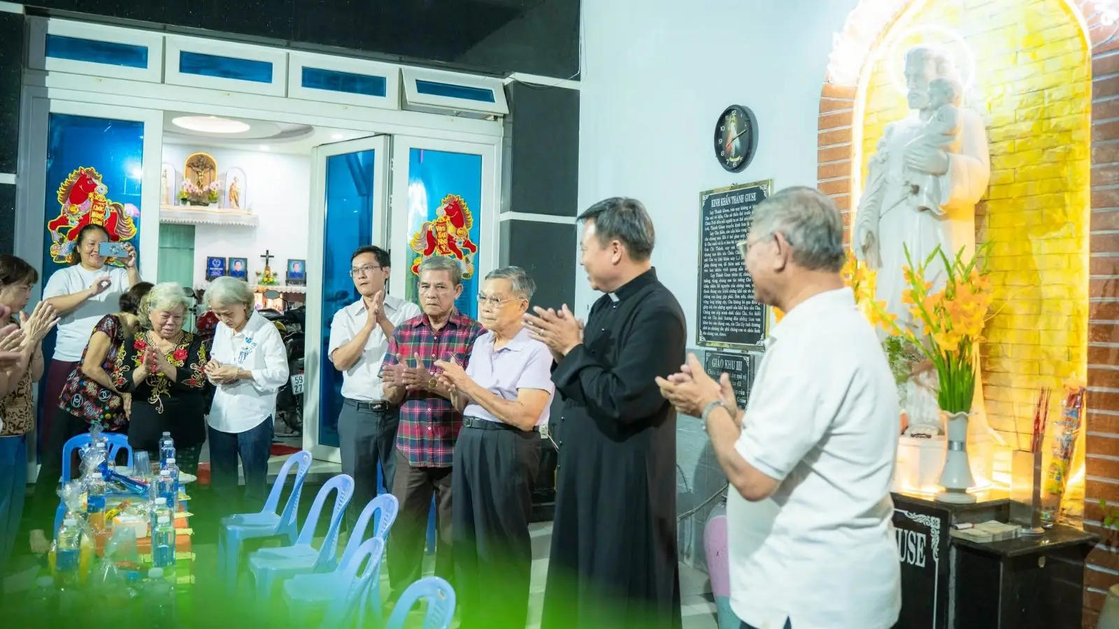 Cha Sở Giuse và Ban Thường Vụ thăm chúc Tết ngày 08.02.2026 - ảnh 1