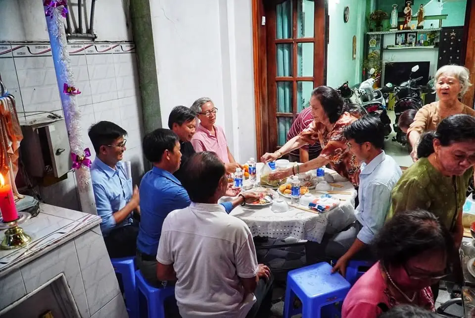 Cha Sở và Ban Thường Vụ thăm chúc Tết Giáo khu II ngày 26.01.2025 6 Cha Sở và Ban Thường Vụ thăm chúc Tết Giáo khu II ngày 26.01.2025 - ảnh 5