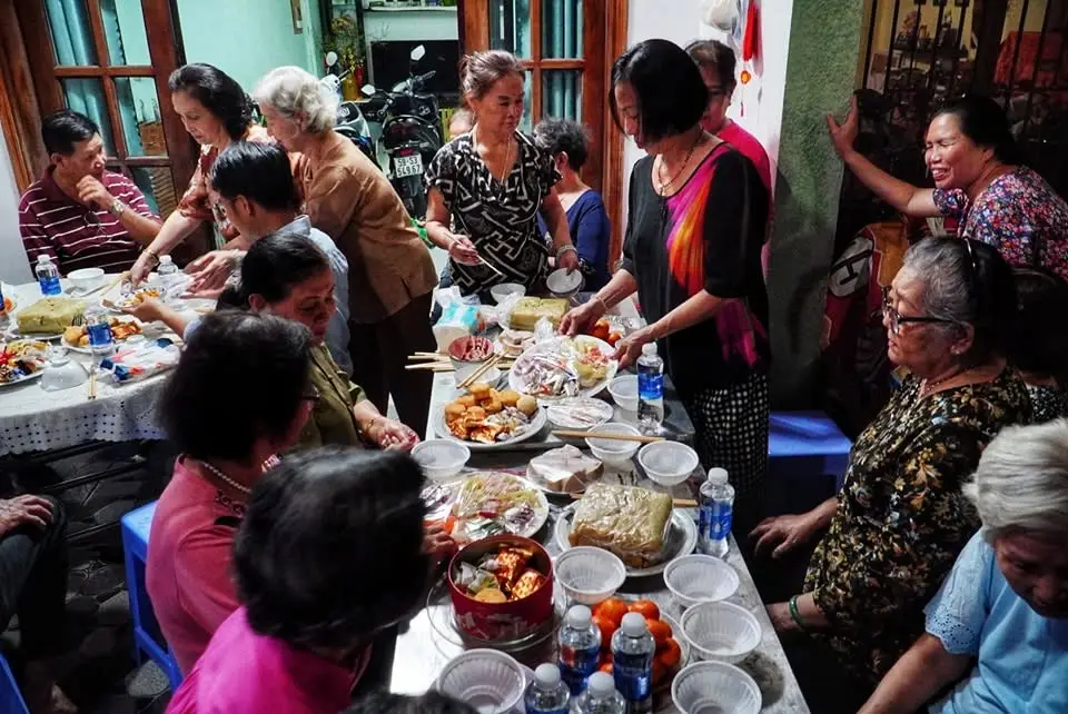 Cha Sở và Ban Thường Vụ thăm chúc Tết Giáo khu II ngày 26.01.2025 7 Cha Sở và Ban Thường Vụ thăm chúc Tết Giáo khu II ngày 26.01.2025 - ảnh 6