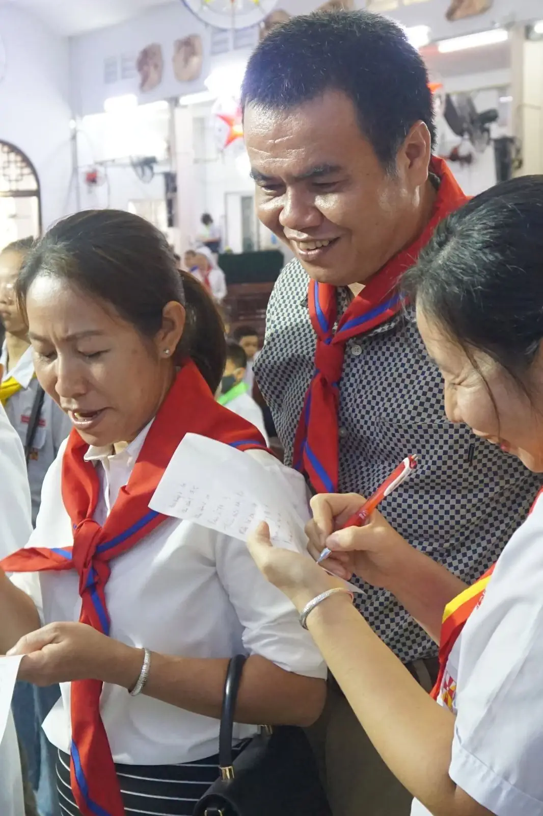 Cuộc thi trang trí hang đá Giáng Sinh 2023 – phần chấm điểm 15 Cuộc thi trang trí hang đá Giáng Sinh 2023 – phần chấm điểm - ảnh 14