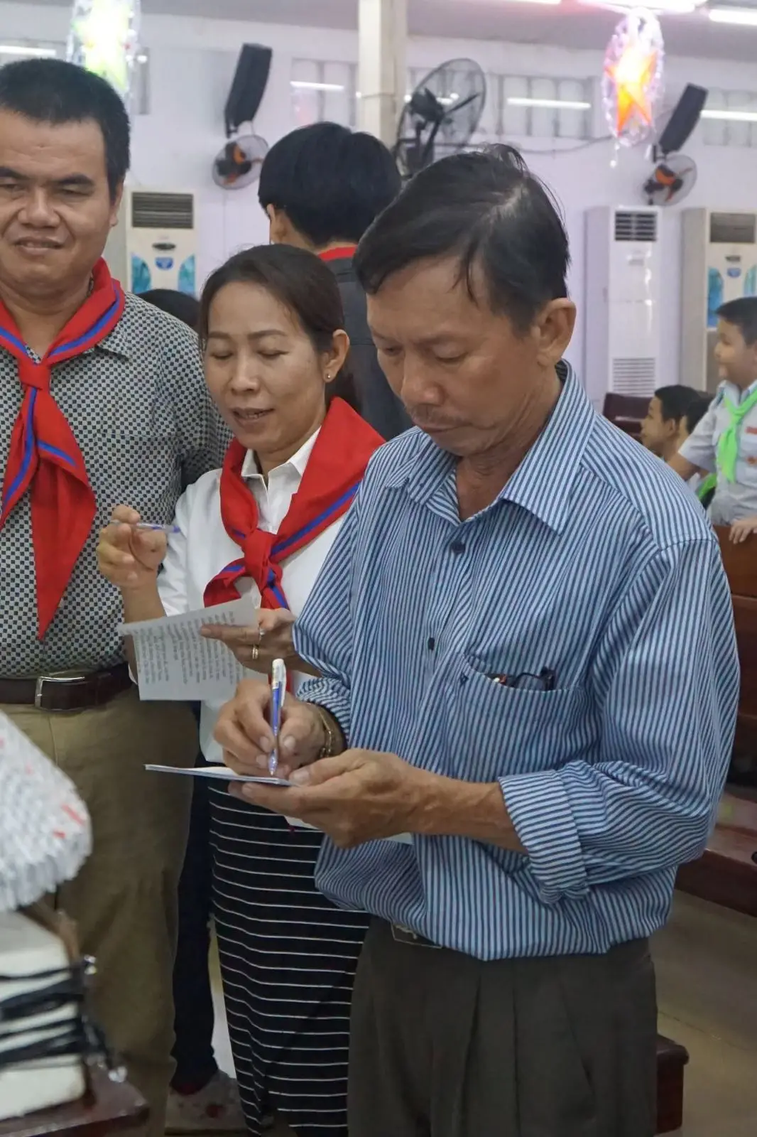 Cuộc thi trang trí hang đá Giáng Sinh 2023 – phần chấm điểm 4 Cuộc thi trang trí hang đá Giáng Sinh 2023 – phần chấm điểm - ảnh 3