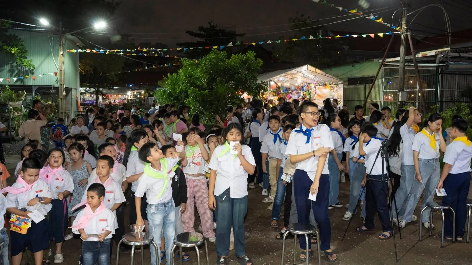 Đêm Trung Thu 2025 của thiếu nhi Giáo xứ Thánh Martino 25 Đêm Trung Thu 2025 của thiếu nhi Giáo xứ Thánh Martino - ảnh 24