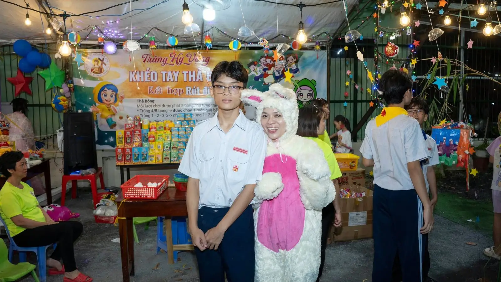 Đêm Trung Thu 2025 của thiếu nhi Giáo xứ Thánh Martino 40 Đêm Trung Thu 2025 của thiếu nhi Giáo xứ Thánh Martino - ảnh 39