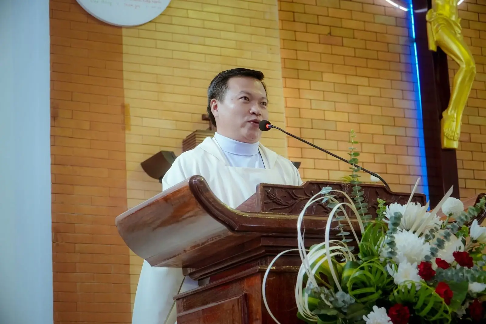 Giã hoa tháng Hoa dâng Mẹ 31.05.2024 tại Giáo xứ Thánh Martino 28 Giã hoa tháng Hoa dâng Mẹ 31.05.2024 tại Giáo xứ Thánh Martino - ảnh 27