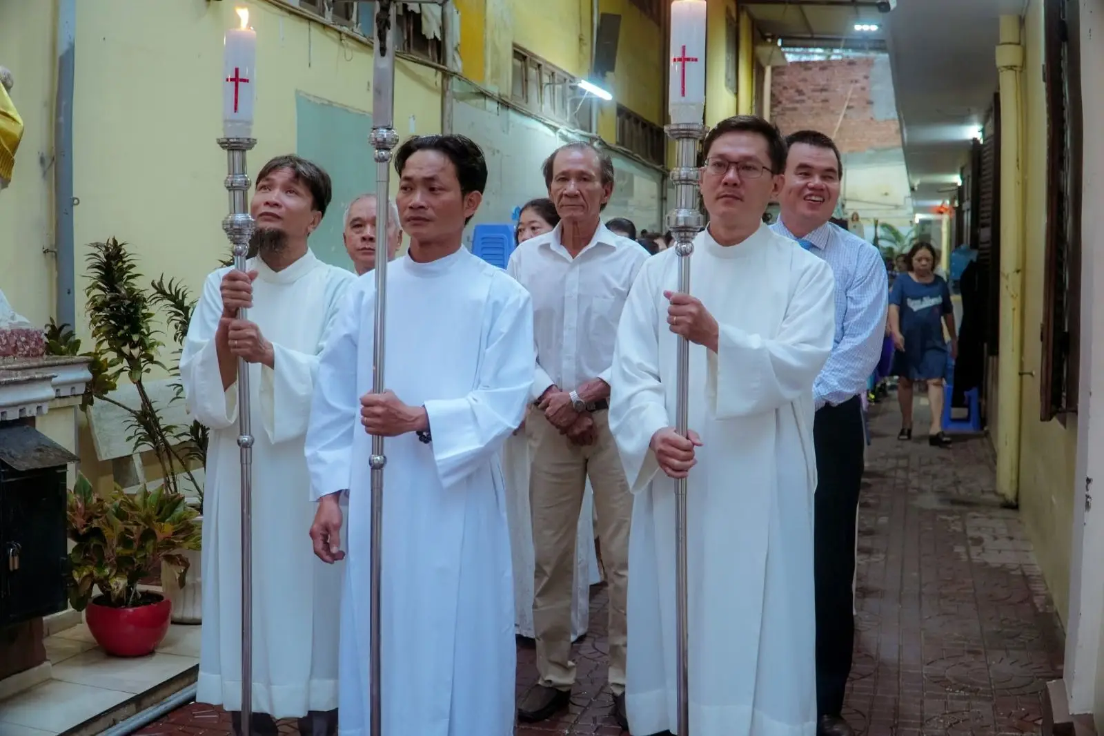 Giã hoa tháng Hoa dâng Mẹ 31.05.2024 tại Giáo xứ Thánh Martino 5 Giã hoa tháng Hoa dâng Mẹ 31.05.2024 tại Giáo xứ Thánh Martino - ảnh 4
