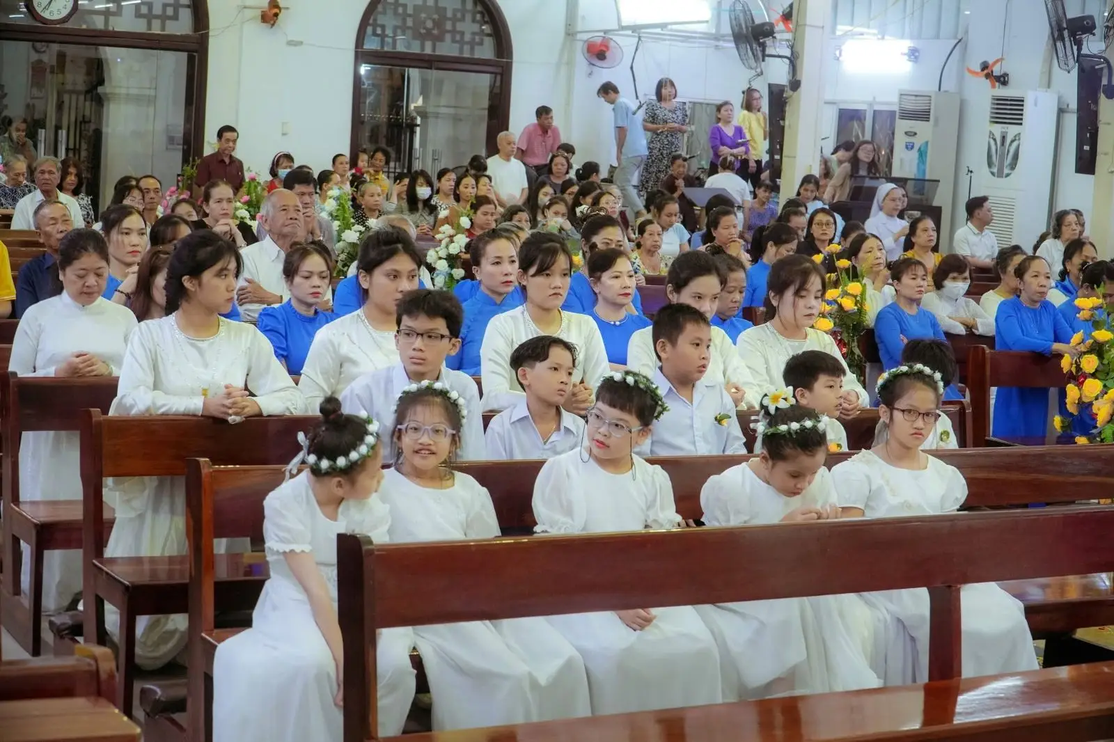 Giã hoa tháng Hoa dâng Mẹ 31.05.2024 tại Giáo xứ Thánh Martino 44 Giã hoa tháng Hoa dâng Mẹ 31.05.2024 tại Giáo xứ Thánh Martino - ảnh 43