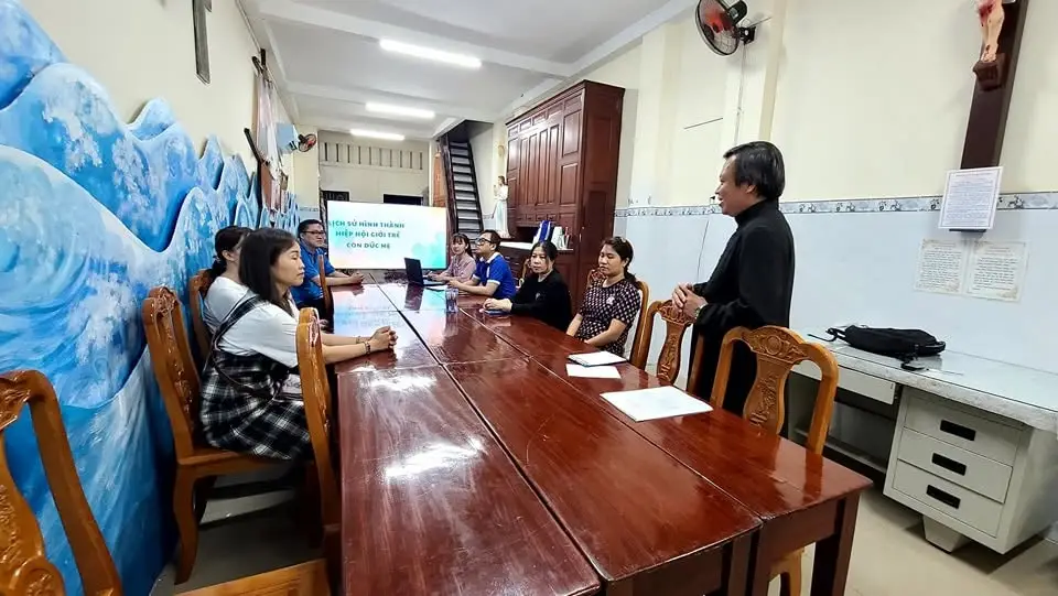Giới trẻ Giáo xứ Thánh Martino cảm ơn Giáo xứ Tân Việt và Bình Lợi nhân dịp thành lập hội Con Đức Mẹ 1 Giới trẻ Giáo xứ Thánh Martino cảm ơn Giáo xứ Tân Việt và Bình Lợi nhân dịp thành lập hội Con Đức Mẹ - ảnh 1