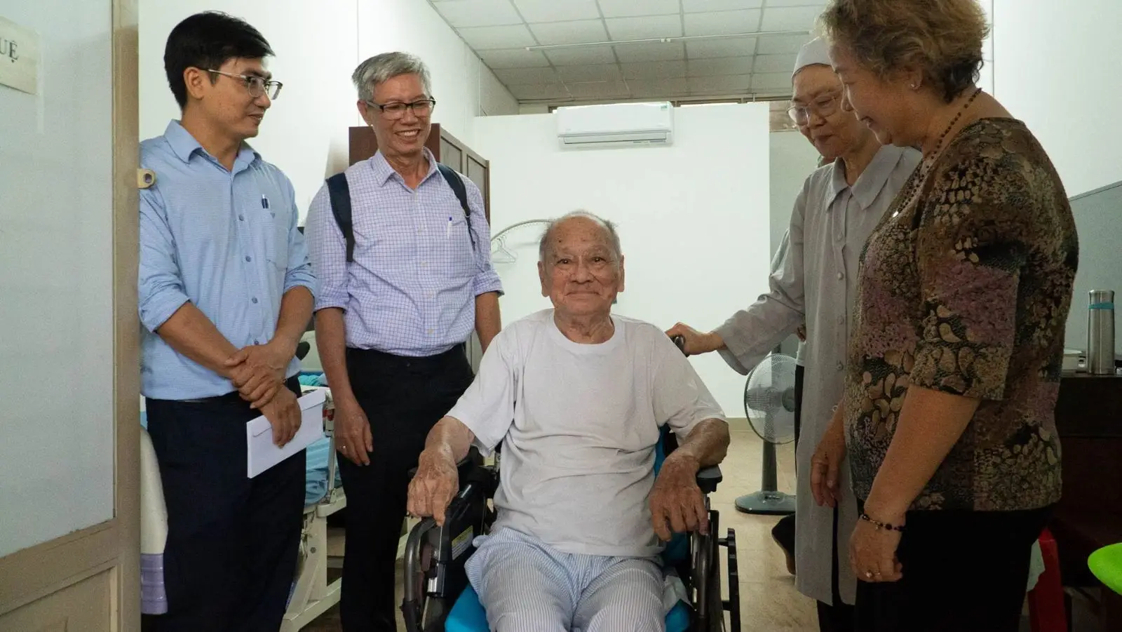Hành hương lòng Chúa thương xót ngày 26.04.2025 của giáo dân Giáo xứ Thánh Martino 3 Hành hương lòng Chúa thương xót ngày 26.04.2025 của giáo dân Giáo xứ Thánh Martino - ảnh 2