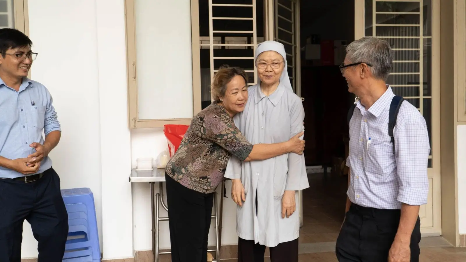 Hành hương lòng Chúa thương xót ngày 26.04.2025 của giáo dân Giáo xứ Thánh Martino 21 Hành hương lòng Chúa thương xót ngày 26.04.2025 của giáo dân Giáo xứ Thánh Martino - ảnh 20