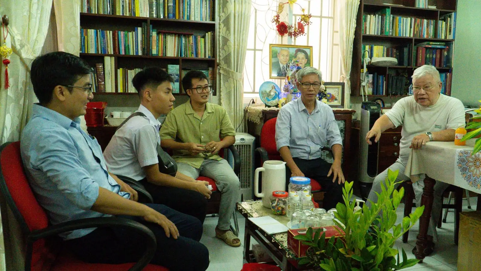 Hành hương lòng Chúa thương xót ngày 26.04.2025 của giáo dân Giáo xứ Thánh Martino 29 Hành hương lòng Chúa thương xót ngày 26.04.2025 của giáo dân Giáo xứ Thánh Martino - ảnh 28