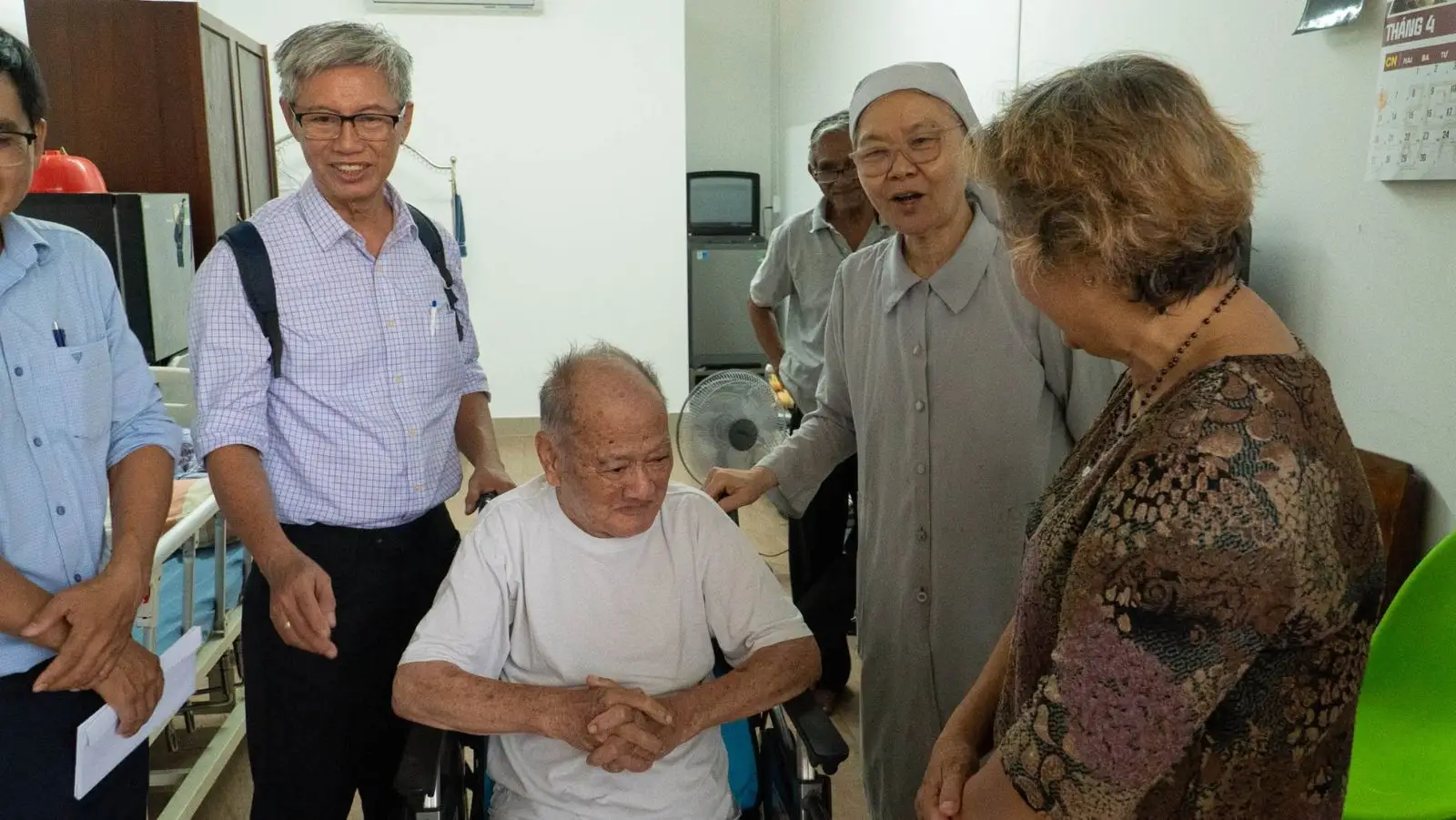 Hành hương lòng Chúa thương xót ngày 26.04.2025 của giáo dân Giáo xứ Thánh Martino 5 Hành hương lòng Chúa thương xót ngày 26.04.2025 của giáo dân Giáo xứ Thánh Martino - ảnh 4