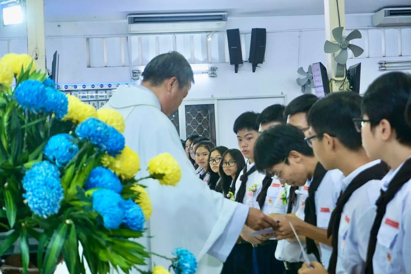 Kỷ niệm tuổi Nghĩa Sĩ: Thánh lễ Tuyên Hứa Bao Đồng và Rước Lễ Trọng Thể - ảnh 17