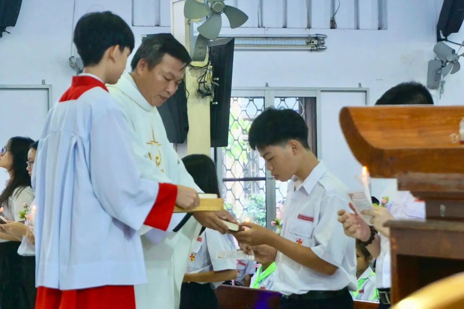 Kỷ niệm tuổi Nghĩa Sĩ: Thánh lễ Tuyên Hứa Bao Đồng và Rước Lễ Trọng Thể - ảnh 29