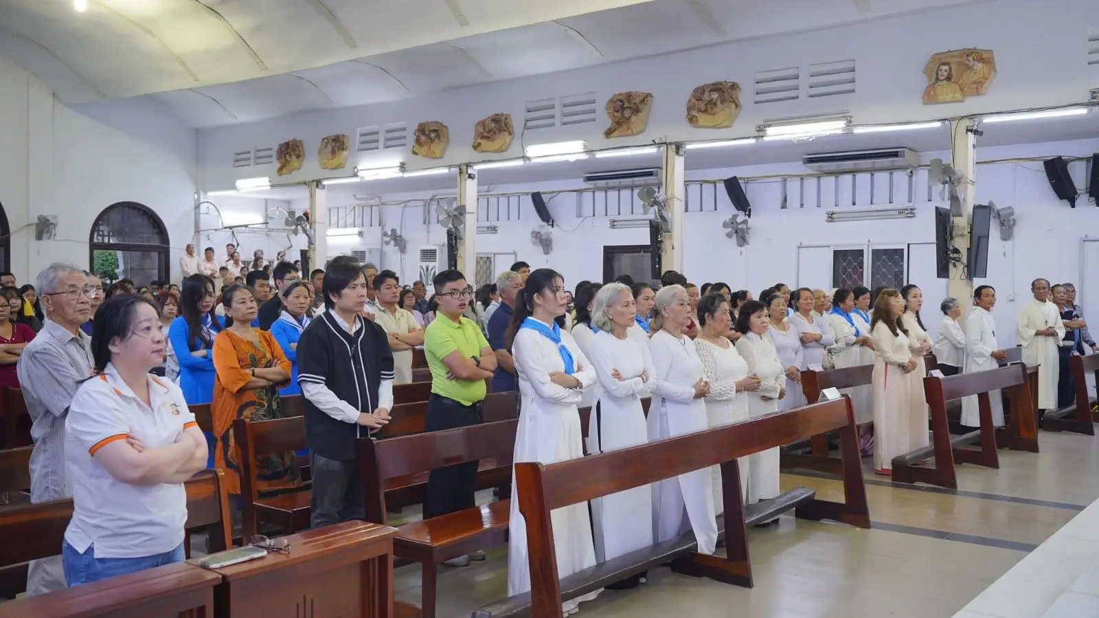 Lễ kính Thánh Piô 5 Dấu – Bổn mạng Giáo khu 2 và bài học của sự vâng phục - ảnh 25