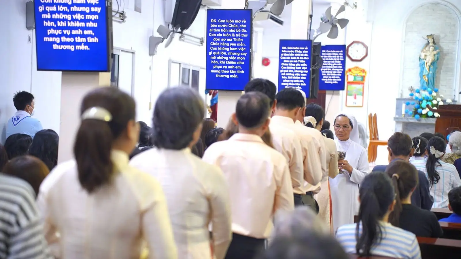 Lễ kính Thánh Piô 5 Dấu – Bổn mạng Giáo khu 2 và bài học của sự vâng phục - ảnh 59