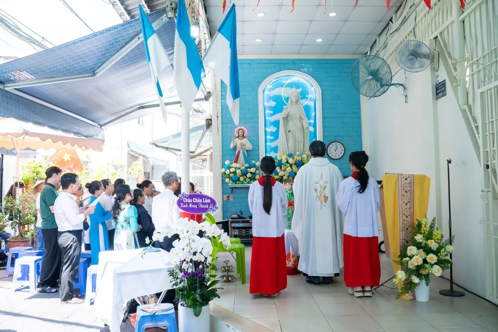 Mừng kính Đức Mẹ Fatima – bổn mạng Giáo khu 1 năm 2026 57 Mừng kính Đức Mẹ Fatima – bổn mạng Giáo khu 1 năm 2026 - ảnh 56
