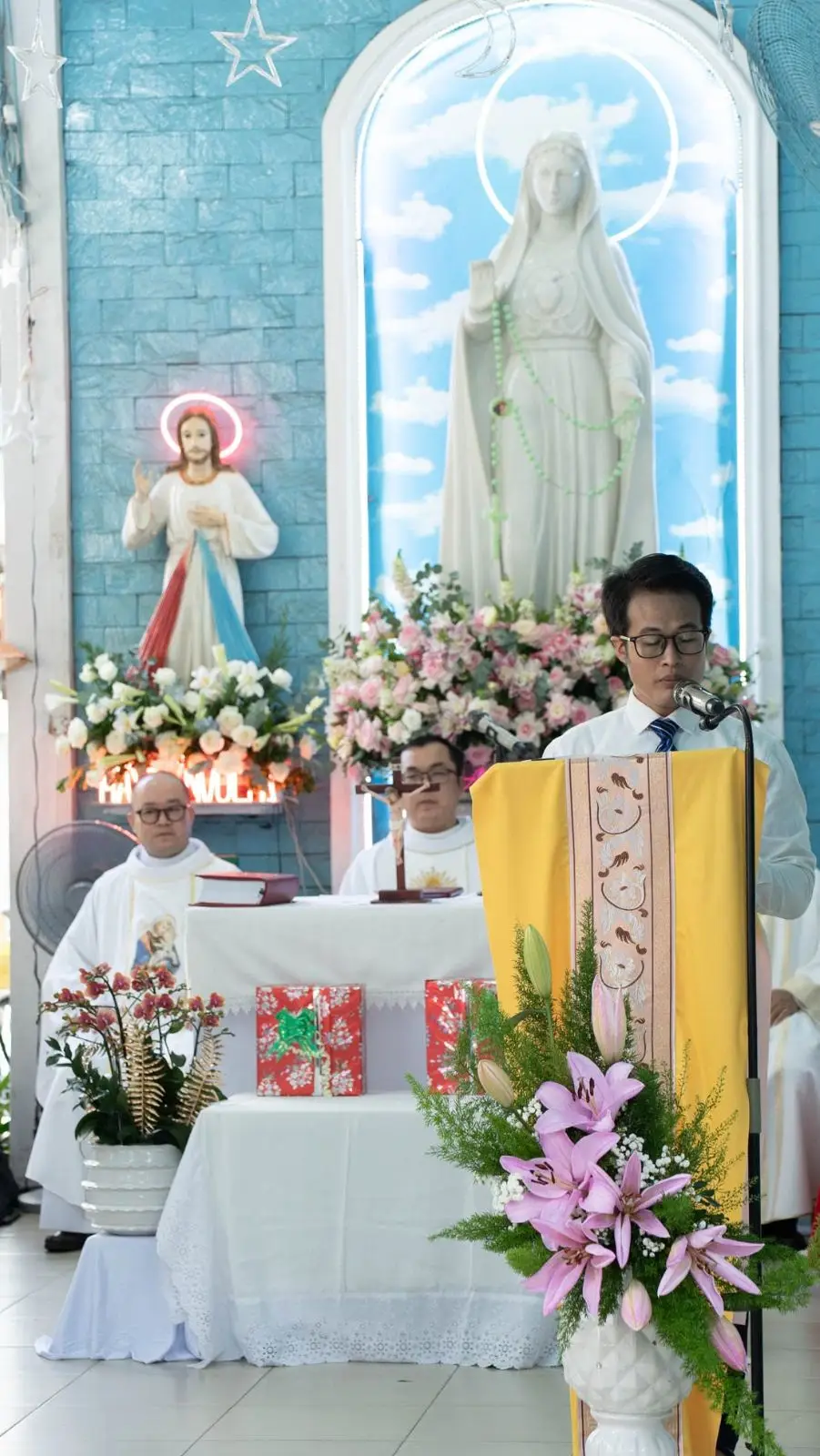 Mừng lễ Đức Mẹ Fatima – bổn mạng Giáo khu 1 Giáo xứ Thánh Martino 11 Mừng lễ Đức Mẹ Fatima – bổn mạng Giáo khu 1 Giáo xứ Thánh Martino - ảnh 10