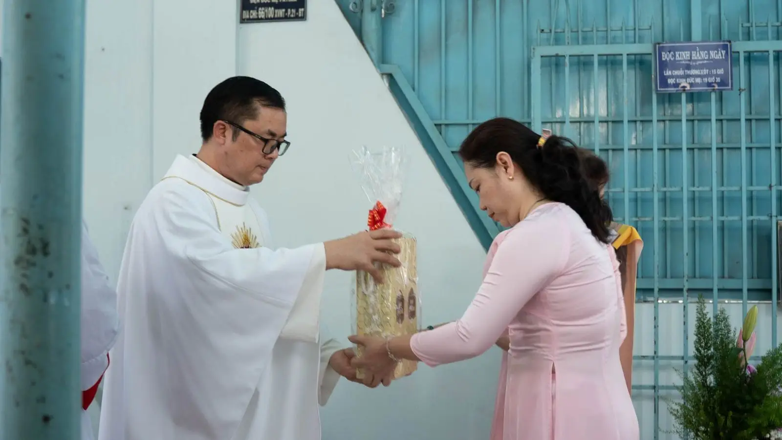 Mừng lễ Đức Mẹ Fatima – bổn mạng Giáo khu 1 Giáo xứ Thánh Martino 25 Mừng lễ Đức Mẹ Fatima – bổn mạng Giáo khu 1 Giáo xứ Thánh Martino - ảnh 24
