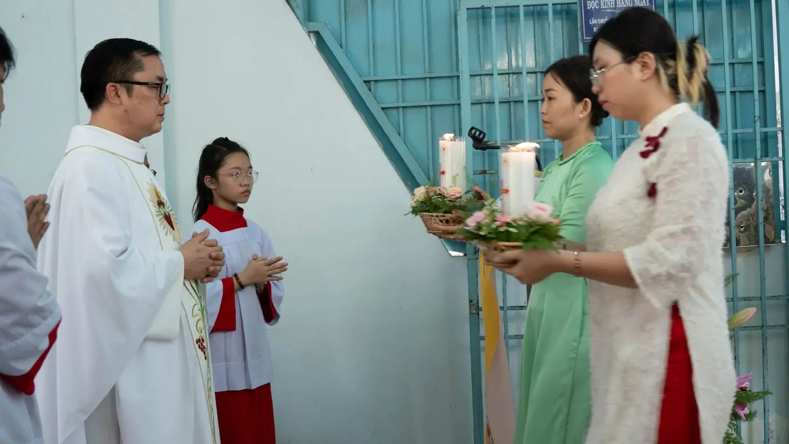 Mừng lễ Đức Mẹ Fatima – bổn mạng Giáo khu 1 Giáo xứ Thánh Martino 26 Mừng lễ Đức Mẹ Fatima – bổn mạng Giáo khu 1 Giáo xứ Thánh Martino - ảnh 25