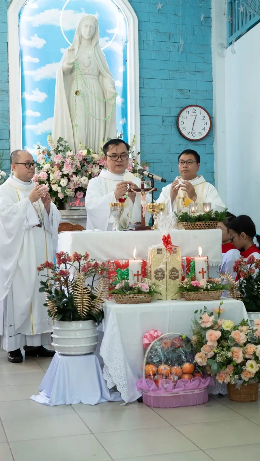 Mừng lễ Đức Mẹ Fatima – bổn mạng Giáo khu 1 Giáo xứ Thánh Martino 34 Mừng lễ Đức Mẹ Fatima – bổn mạng Giáo khu 1 Giáo xứ Thánh Martino - ảnh 33