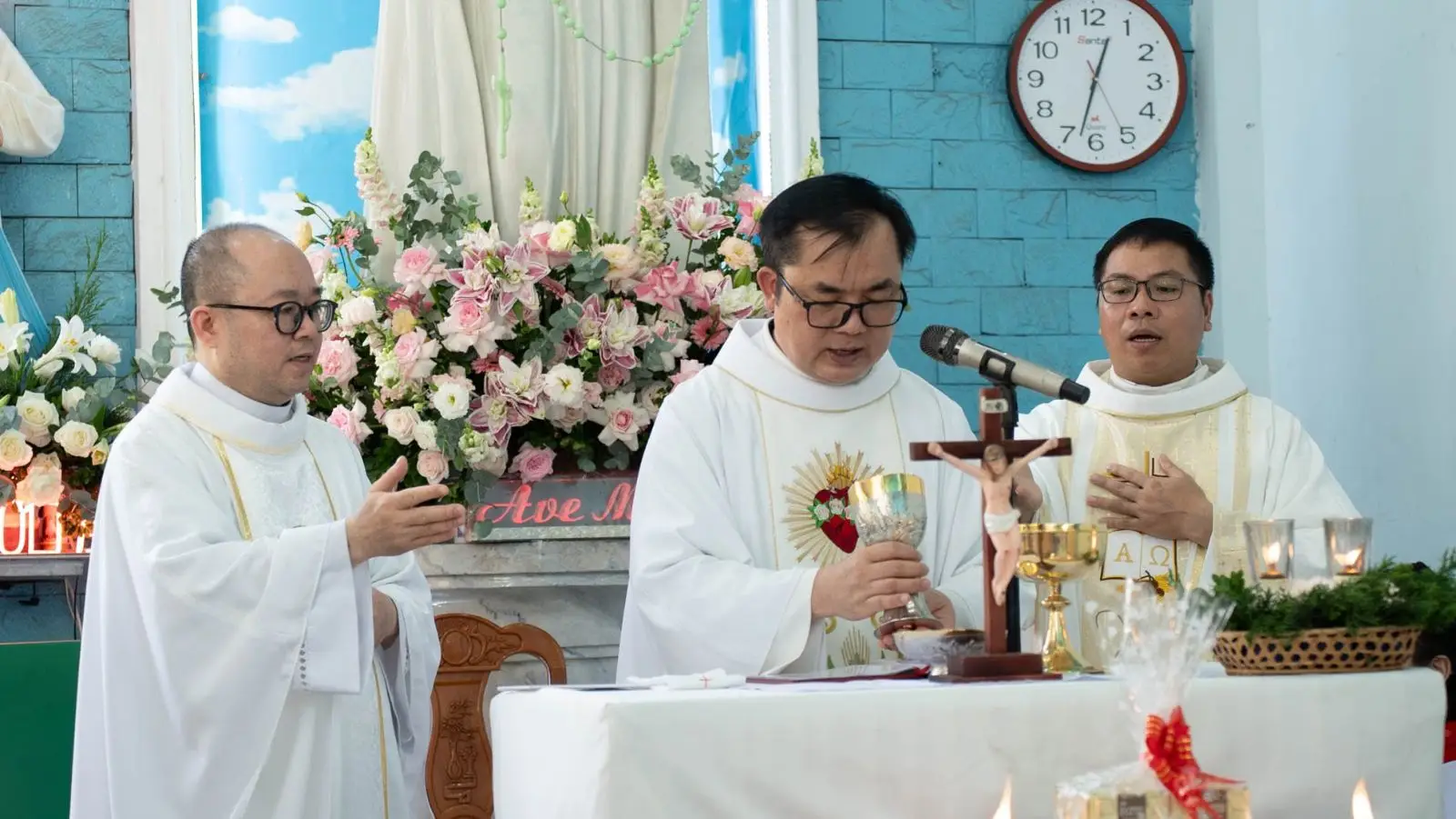 Mừng lễ Đức Mẹ Fatima – bổn mạng Giáo khu 1 Giáo xứ Thánh Martino 36 Mừng lễ Đức Mẹ Fatima – bổn mạng Giáo khu 1 Giáo xứ Thánh Martino - ảnh 35