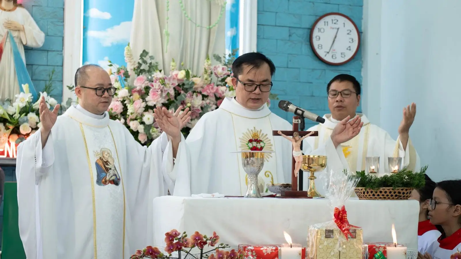 Mừng lễ Đức Mẹ Fatima – bổn mạng Giáo khu 1 Giáo xứ Thánh Martino 37 Mừng lễ Đức Mẹ Fatima – bổn mạng Giáo khu 1 Giáo xứ Thánh Martino - ảnh 36