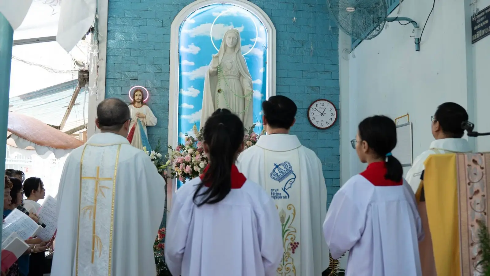 Mừng lễ Đức Mẹ Fatima – bổn mạng Giáo khu 1 Giáo xứ Thánh Martino 48 Mừng lễ Đức Mẹ Fatima – bổn mạng Giáo khu 1 Giáo xứ Thánh Martino - ảnh 47