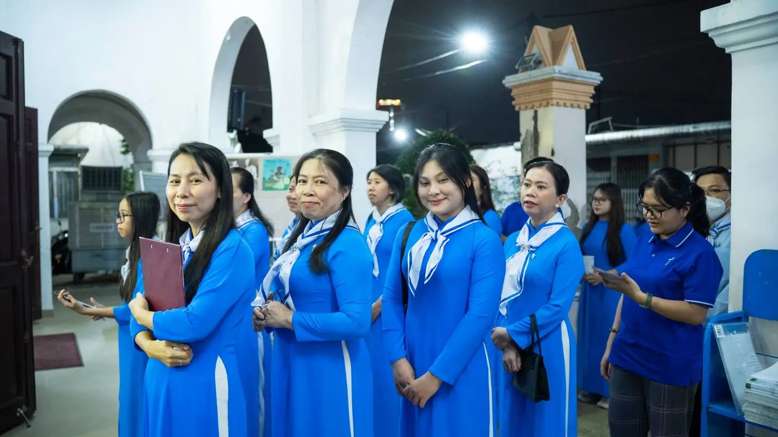 Thánh lễ Đức Mẹ dâng mình 21.11.2025 tại Giáo xứ Thánh Martino 12 Thánh lễ Đức Mẹ dâng mình 21.11.2025 tại Giáo xứ Thánh Martino - ảnh 11