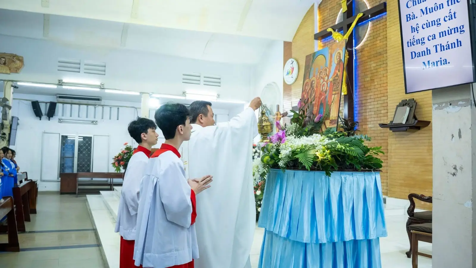 Thánh lễ Đức Mẹ dâng mình 21.11.2025 tại Giáo xứ Thánh Martino 23 Thánh lễ Đức Mẹ dâng mình 21.11.2025 tại Giáo xứ Thánh Martino - ảnh 22