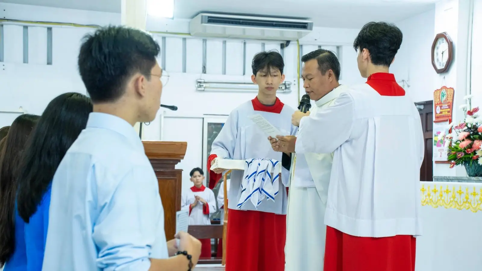 Thánh lễ Đức Mẹ dâng mình 21.11.2025 tại Giáo xứ Thánh Martino 29 Thánh lễ Đức Mẹ dâng mình 21.11.2025 tại Giáo xứ Thánh Martino - ảnh 28
