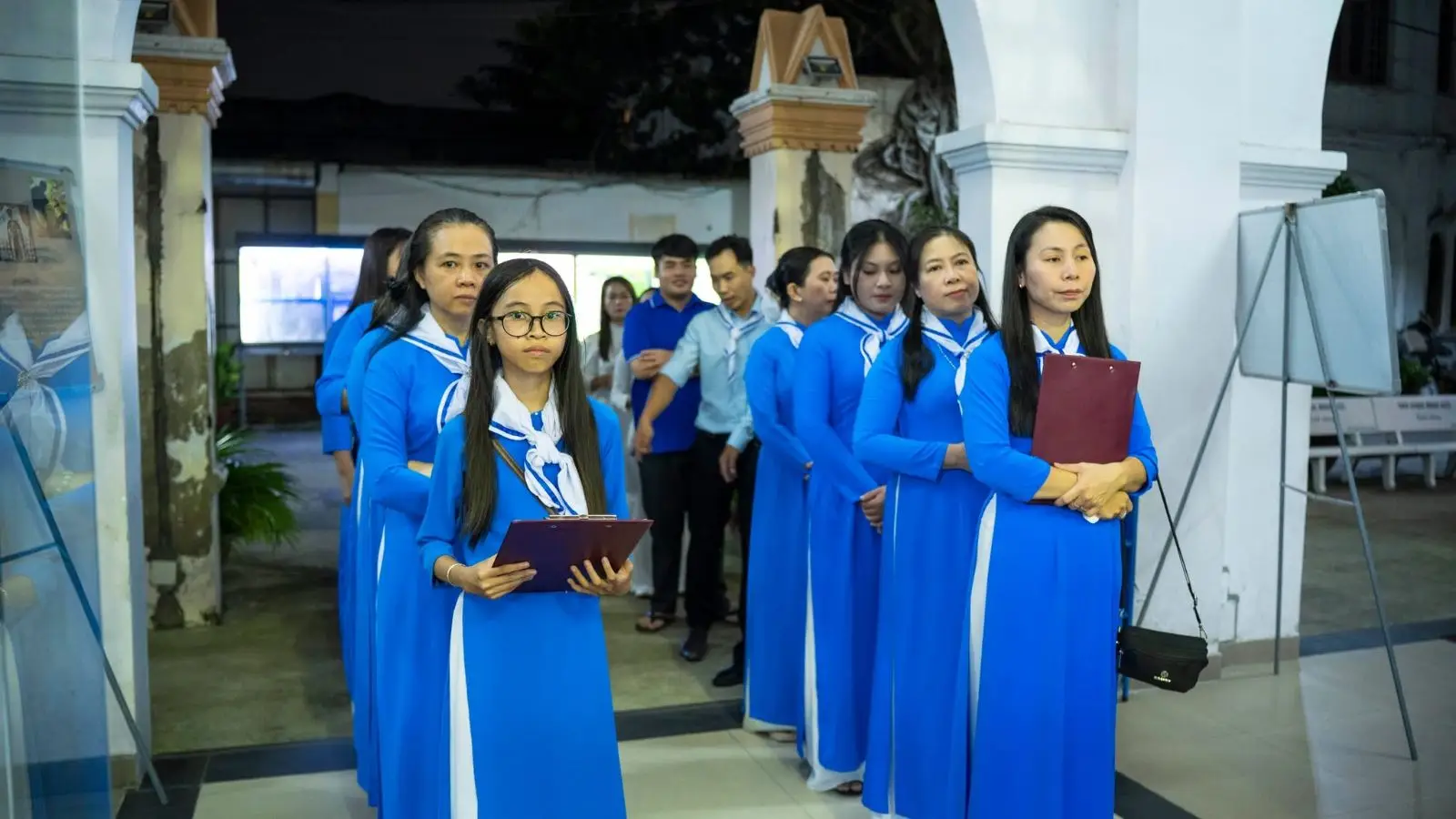Thánh lễ Đức Mẹ dâng mình 21.11.2025 tại Giáo xứ Thánh Martino 7 Thánh lễ Đức Mẹ dâng mình 21.11.2025 tại Giáo xứ Thánh Martino - ảnh 6