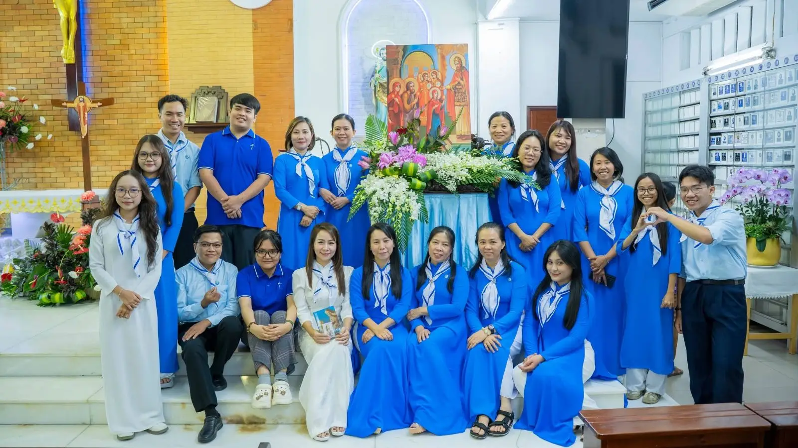 Thánh lễ Đức Mẹ dâng mình 21.11.2025 tại Giáo xứ Thánh Martino 70 Thánh lễ Đức Mẹ dâng mình 21.11.2025 tại Giáo xứ Thánh Martino - ảnh 69