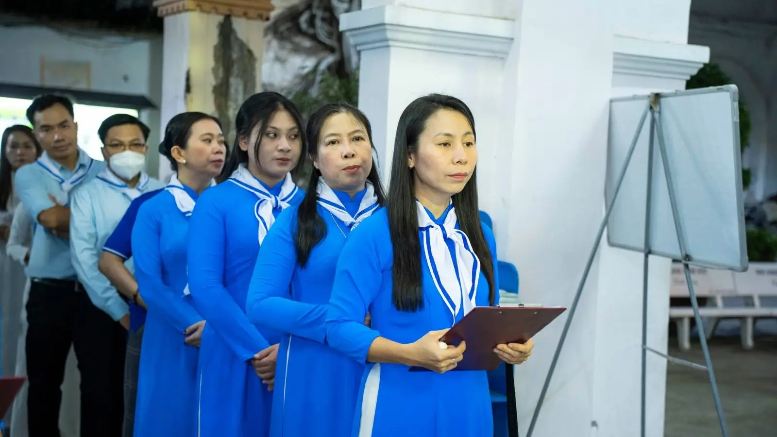 Thánh lễ Đức Mẹ dâng mình 21.11.2025 tại Giáo xứ Thánh Martino 8 Thánh lễ Đức Mẹ dâng mình 21.11.2025 tại Giáo xứ Thánh Martino - ảnh 7