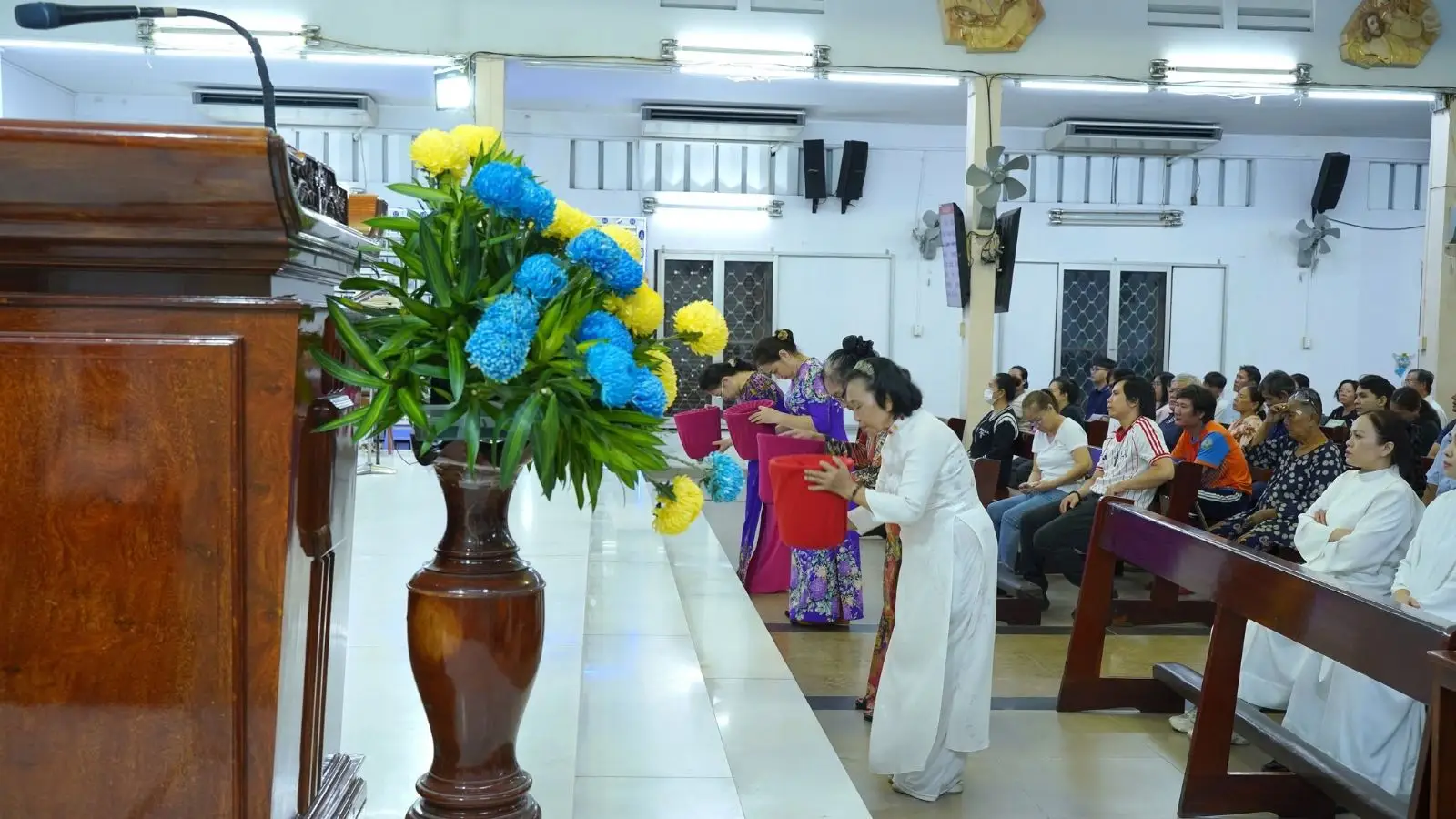 Thánh lễ Khánh Nhật Truyền Giáo tại Giáo xứ Martinô – Hạt Gia Định - ảnh 28