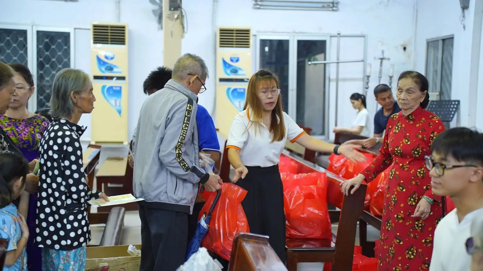 Thánh lễ Khánh Nhật Truyền Giáo tại Giáo xứ Martinô – Hạt Gia Định - ảnh 54