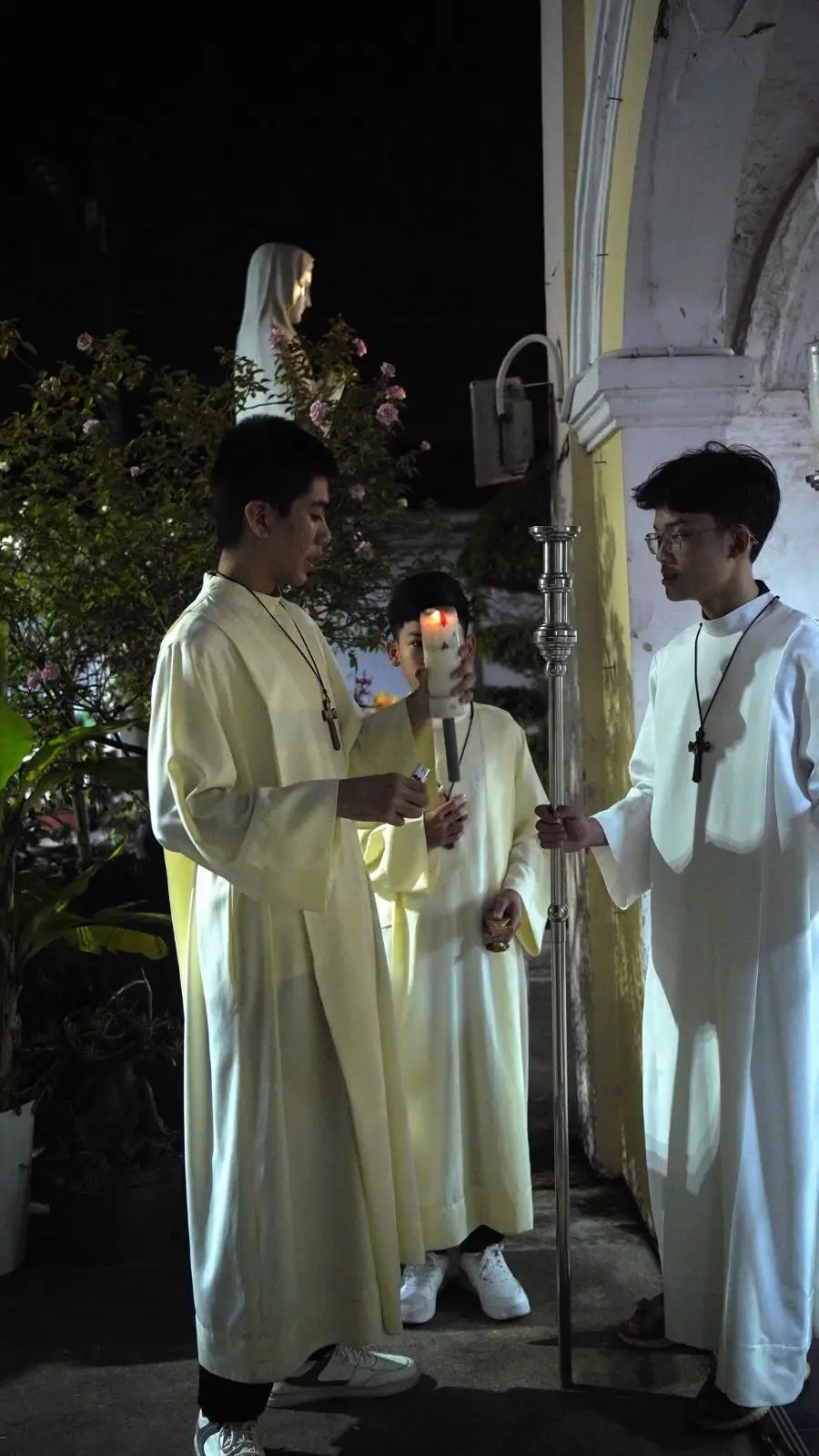 Thánh lễ mừng kính Thánh Carlo Acutis – Bổn mạng Ban Lễ sinh - ảnh 16
