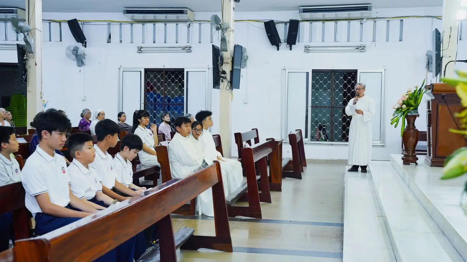 Thánh lễ mừng kính Thánh Carlo Acutis – Bổn mạng Ban Lễ sinh - ảnh 33