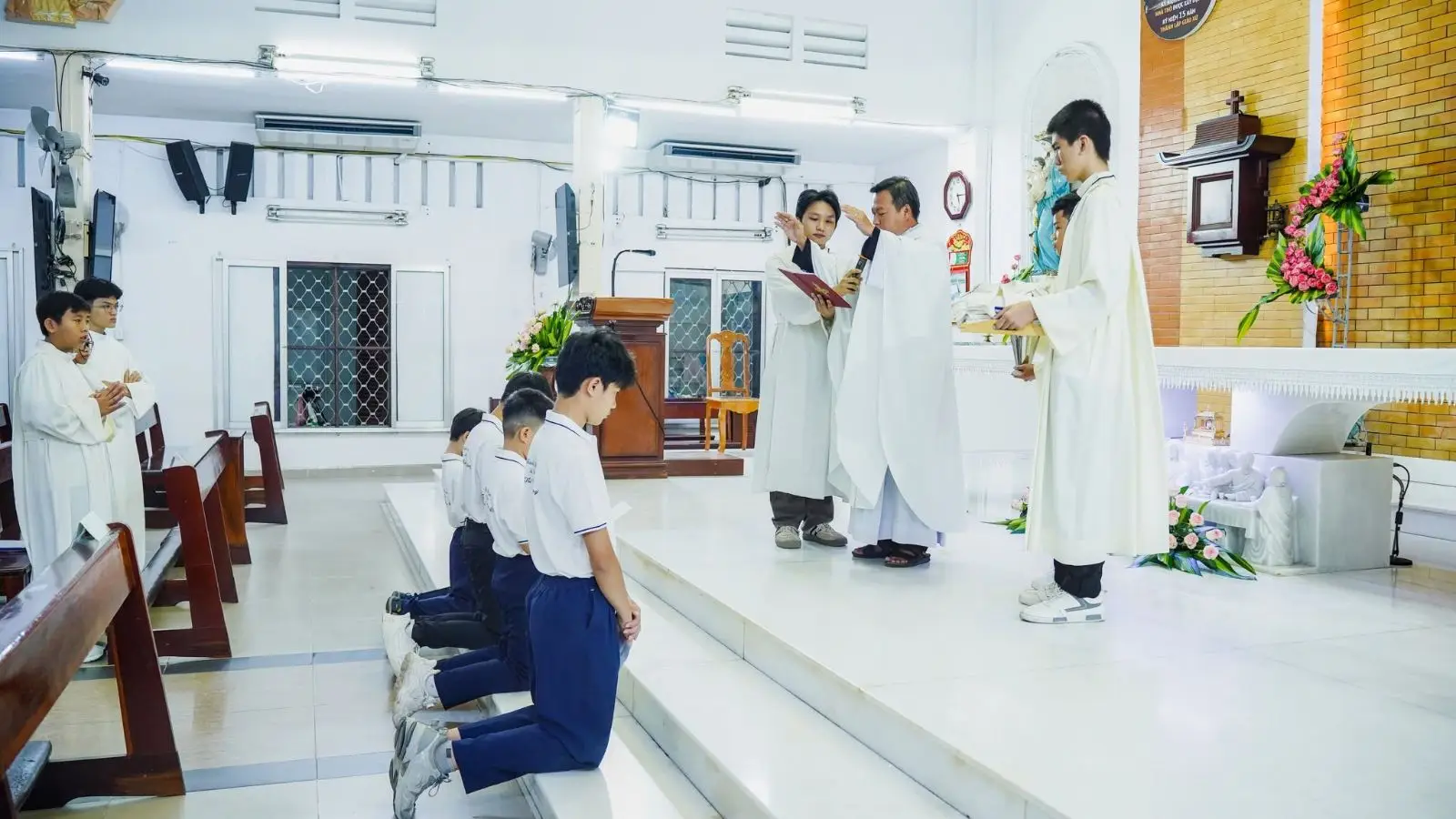 Thánh lễ mừng kính Thánh Carlo Acutis – Bổn mạng Ban Lễ sinh - ảnh 36