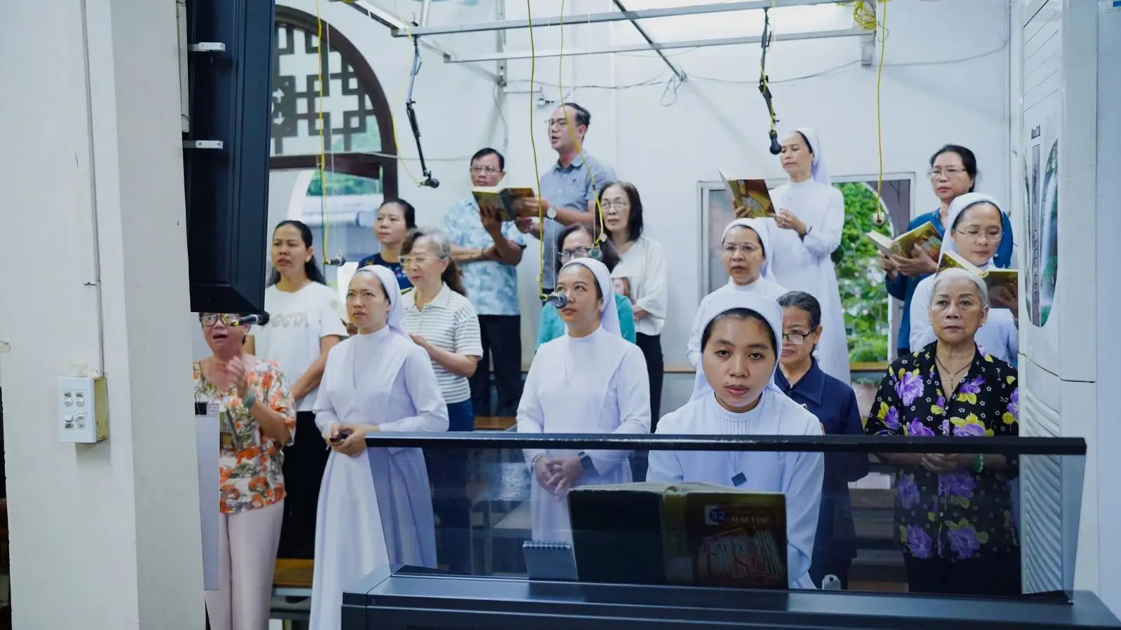 Thánh lễ mừng kính Thánh Carlo Acutis – Bổn mạng Ban Lễ sinh - ảnh 59